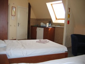Comfort 1 room single and 1 child with city view, an extra bed, and private shower shared toilet